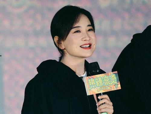 爆料贾玲最新照片,笑容甜美尽显女神范儿  第3张 爆料贾玲最新照片,笑容甜美尽显女神范儿  第3张